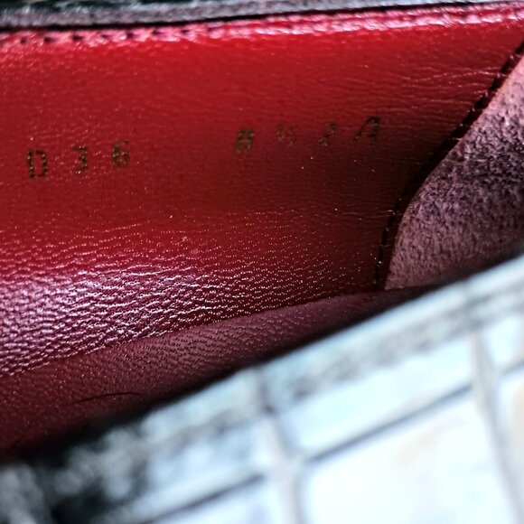 SALVATORE FERRAGAMO Black LEATHER LOAFER - Picture 6 of 8